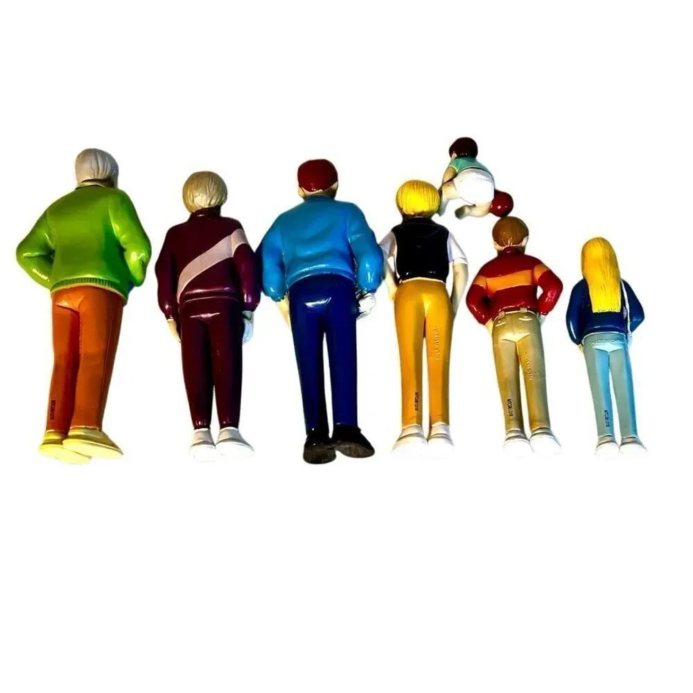 Lakeshore Block Play People White Caucasian  Family Figure Lot Of 8 Complete